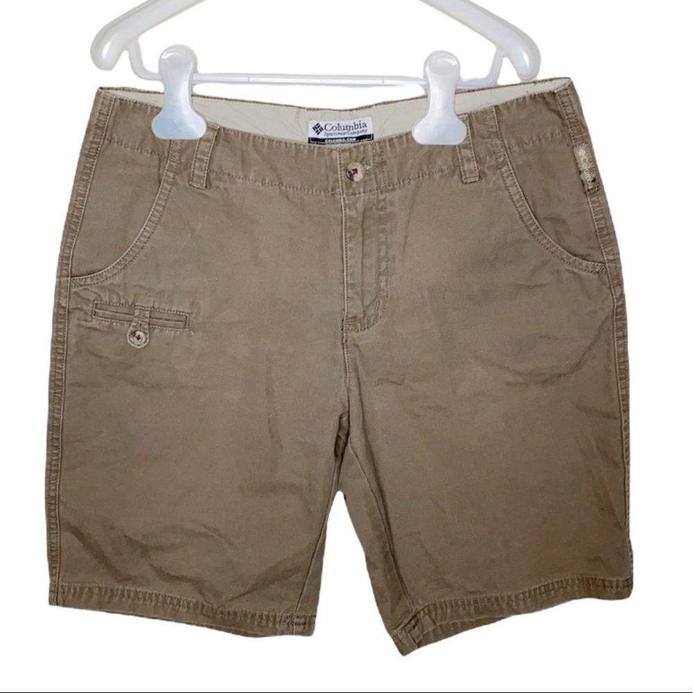 Columbia Cargo utility khaki 9 inch shorts size 4